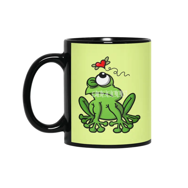 Green frog chasing the mosquito of love Siyah Kupa