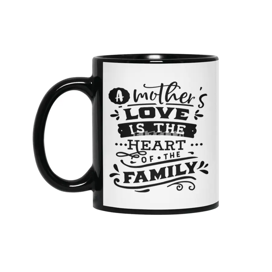 A Mother's Love is the Heart of Family Siyah Kupa