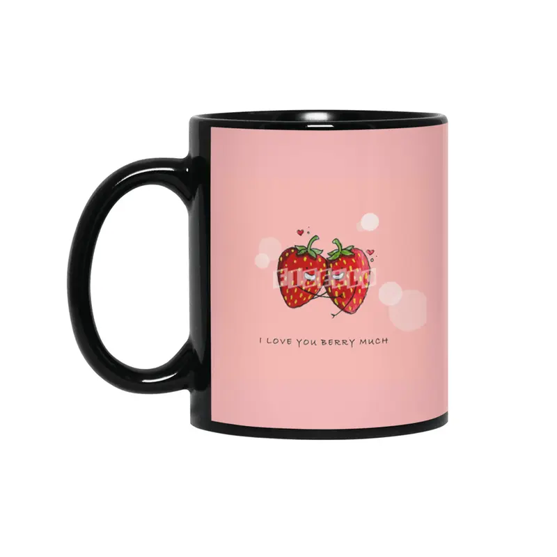 Cute Strawberry Couple with "I Love You Berry Much" Siyah Kupa