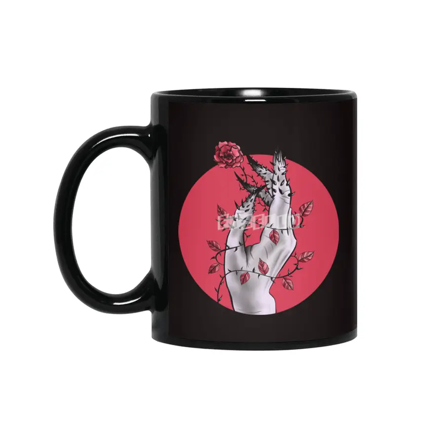 Creepy Hand With Rose And Thorns Gothic Art Siyah Kupa