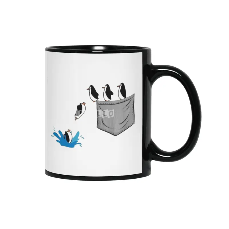 Love Penguin in pocket Women Shirt Penguin Lovers Siyah Kupa