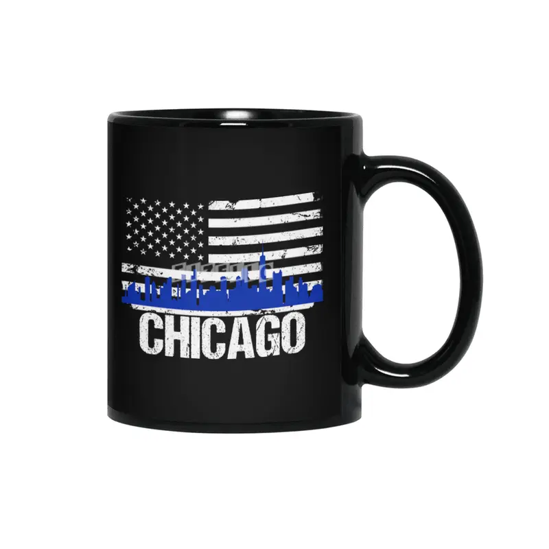 Chicago Skyline Silhouette on Distressed American Flag Siyah Kupa