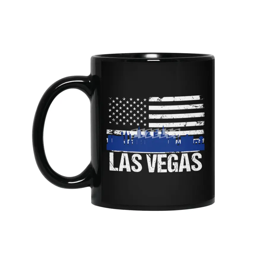 Las Vegas Skyline Silhouette on Distressed American Flag Siyah Kupa