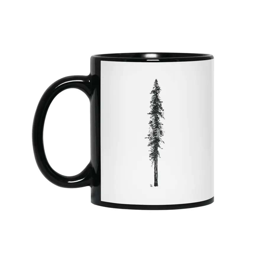 Love in the forest - a couple and their dog under a solitary, towering Douglas Fir tree Siyah Kupa