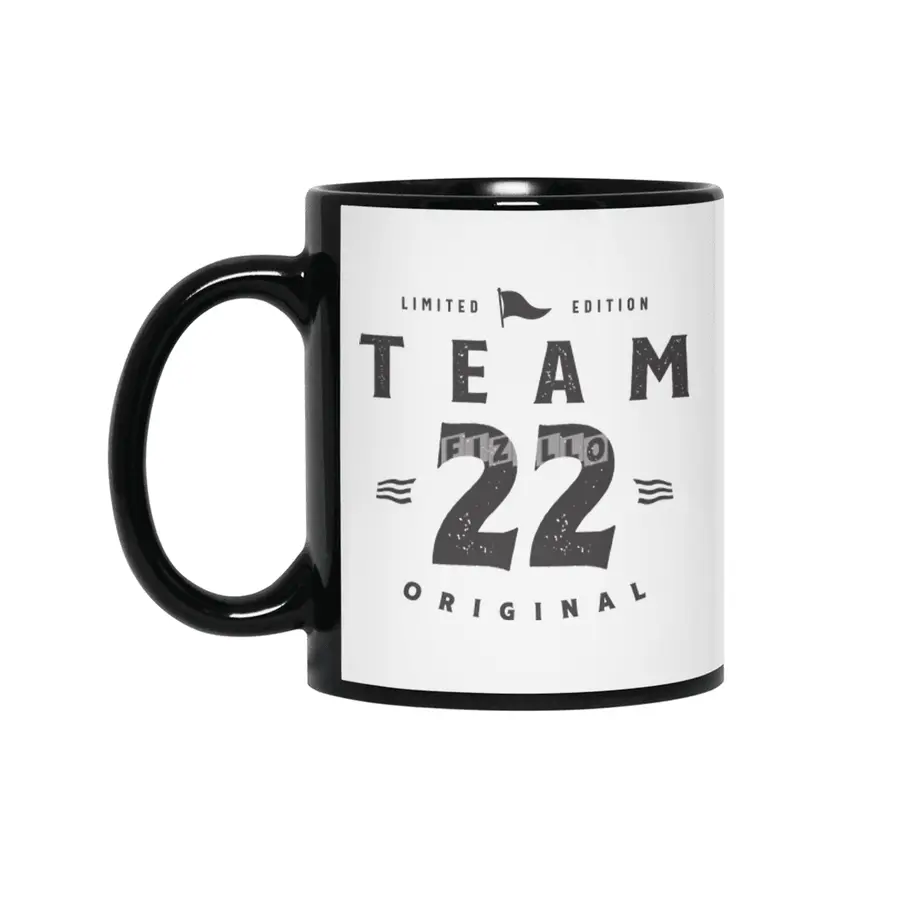 22nd Birthday Team 22 Years Old Siyah Kupa