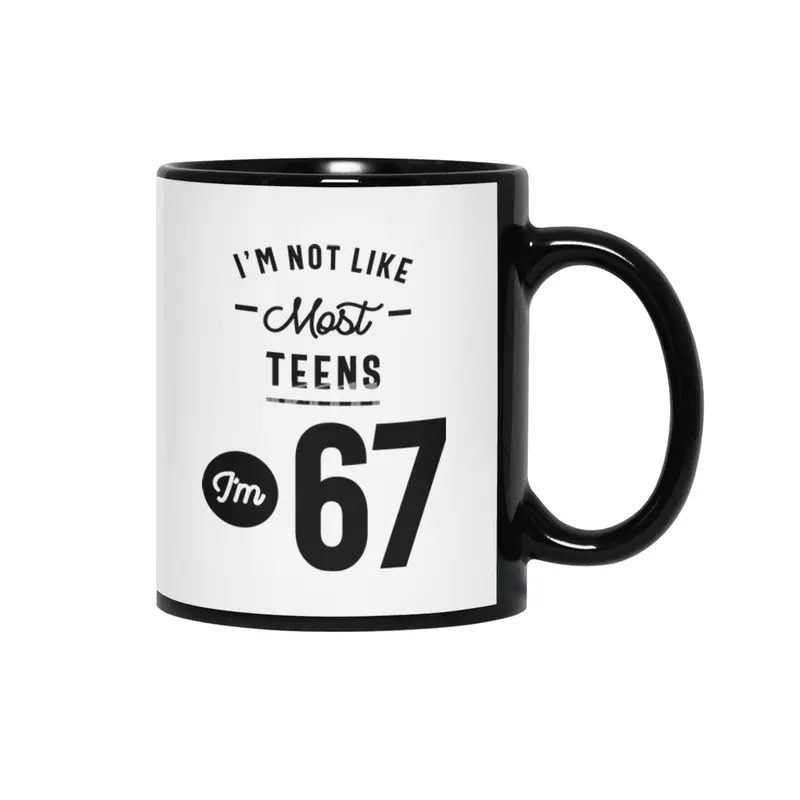 67 Year Old Gift | 67th Birthday Gift Ideas - Mens and Womens Siyah Kupa