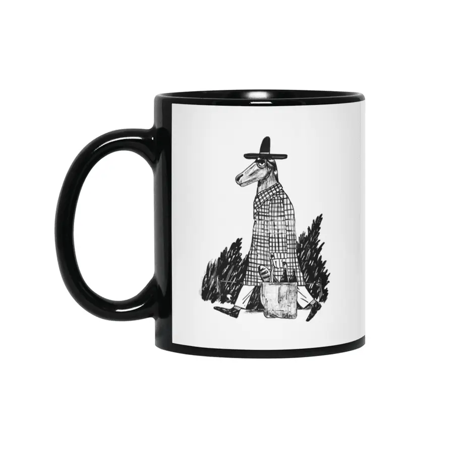 Horse in coat Siyah Kupa