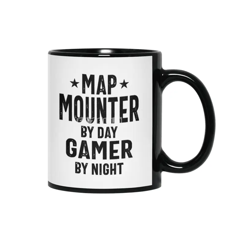 Map Mounter By Day Gamer By Night - Job Title Gift Siyah Kupa