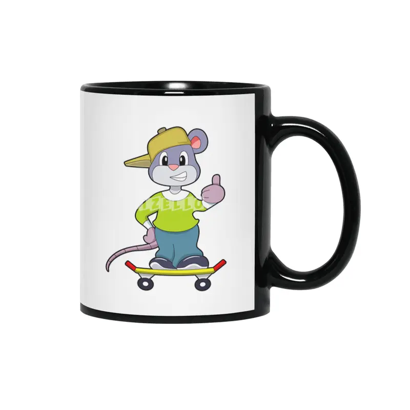 Mouse as Skater with Skateboard Siyah Kupa
