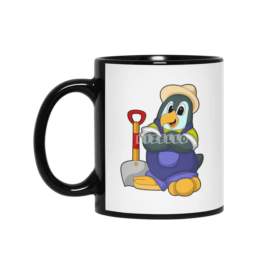 Penguin as Farmer with Shovel Siyah Kupa