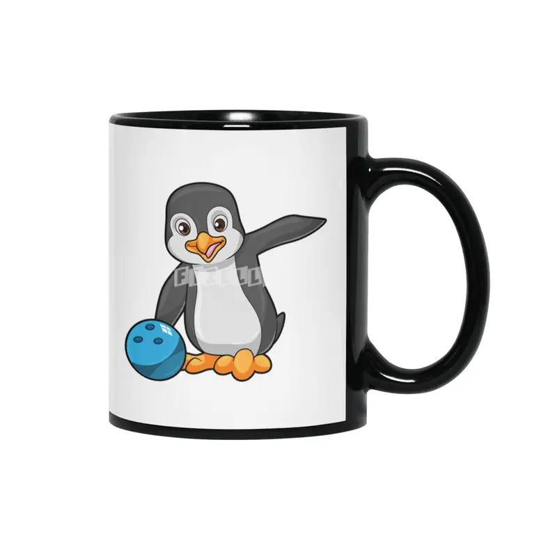 Penguin at Bowling with Bowling ball Siyah Kupa