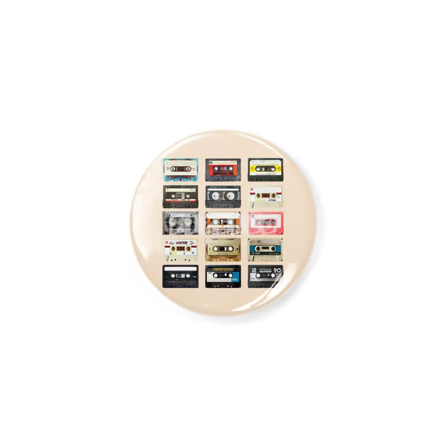 Collection of Retro 90s Cassette Tapes Açacak