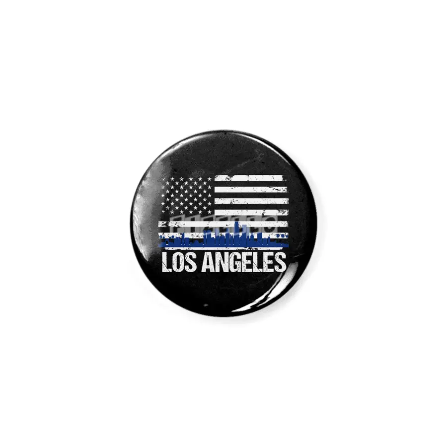 Los Angeles Skyline Silhouette on Distressed American Flag Açacak