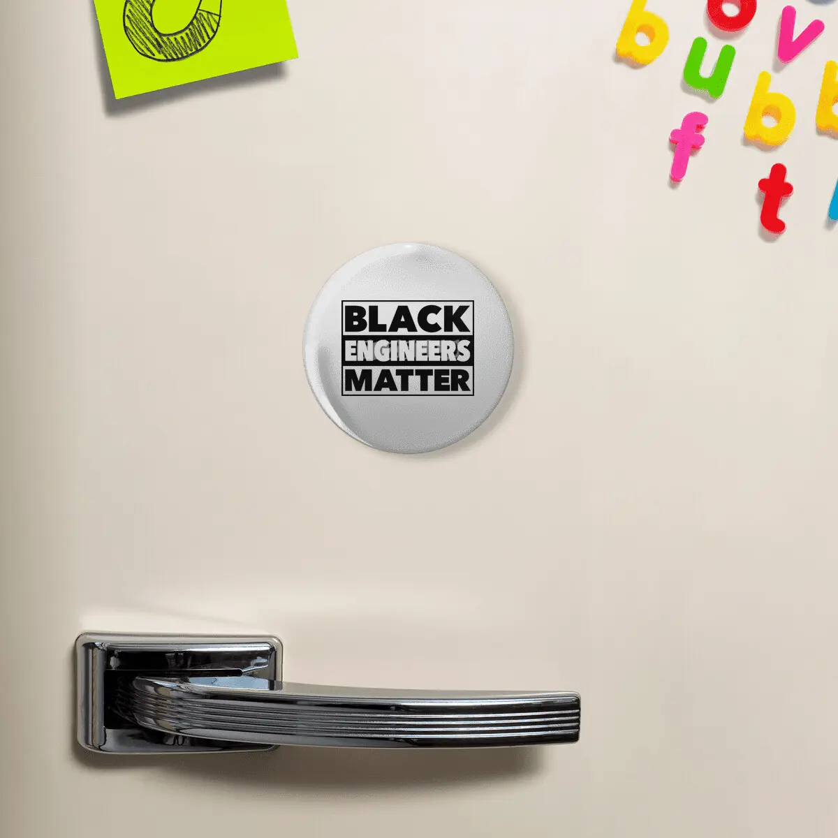 Black Engineers Matter (Black Text) Açacak