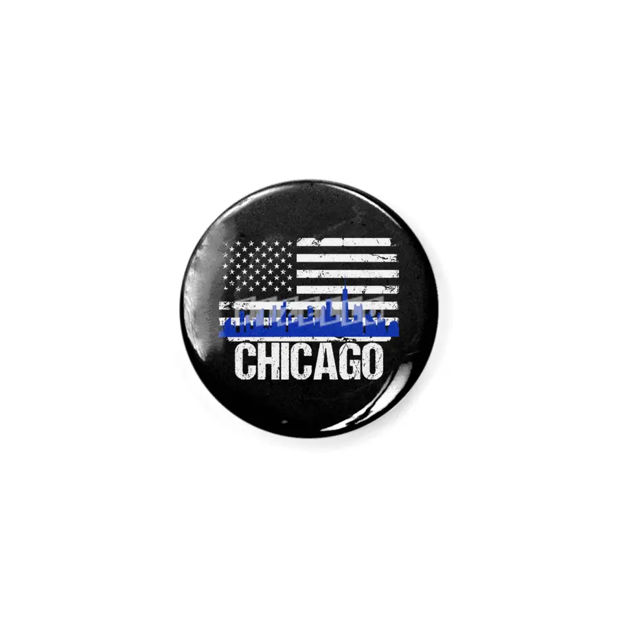 Chicago Skyline Silhouette on Distressed American Flag Rozet