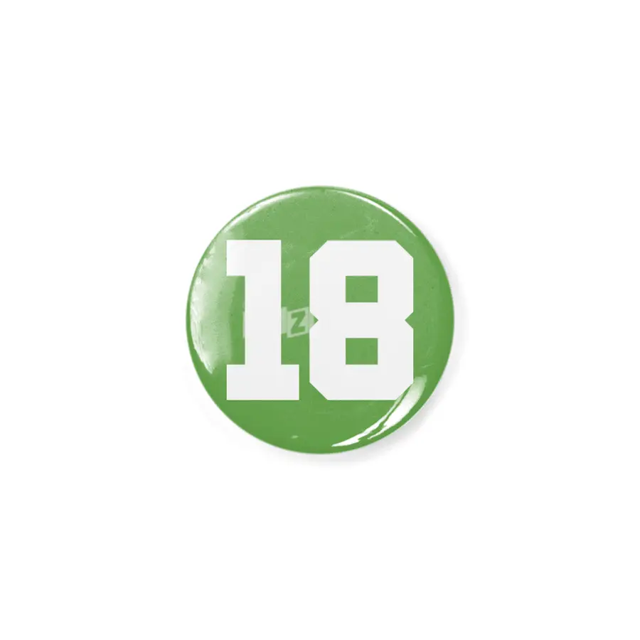 White Number 18 Rozet