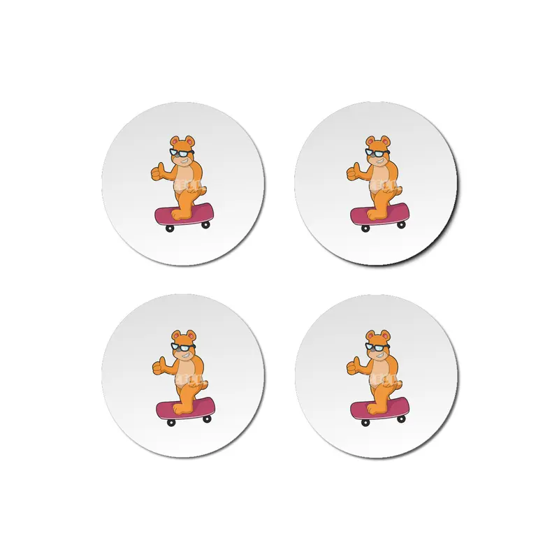 Bear as Skater with Skateboard Bardak Altlığı