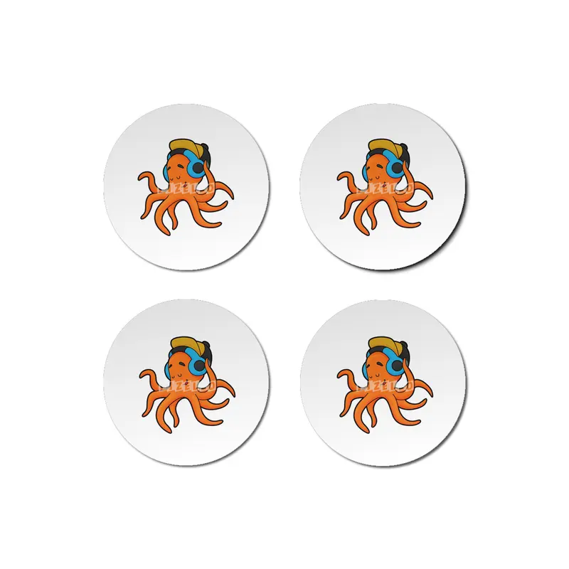 Octopus at Music with Headphone Bardak Altlığı