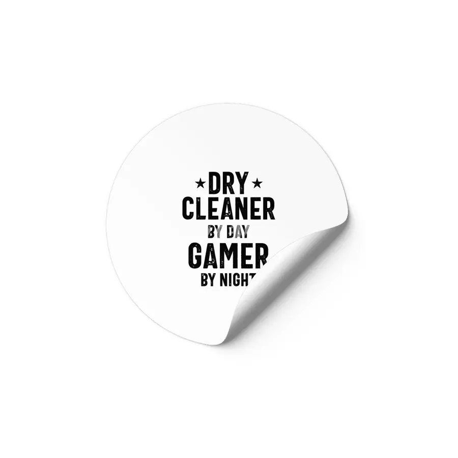 Dry Cleaner By Day Gamer By Night - Job Title Gift Etiket