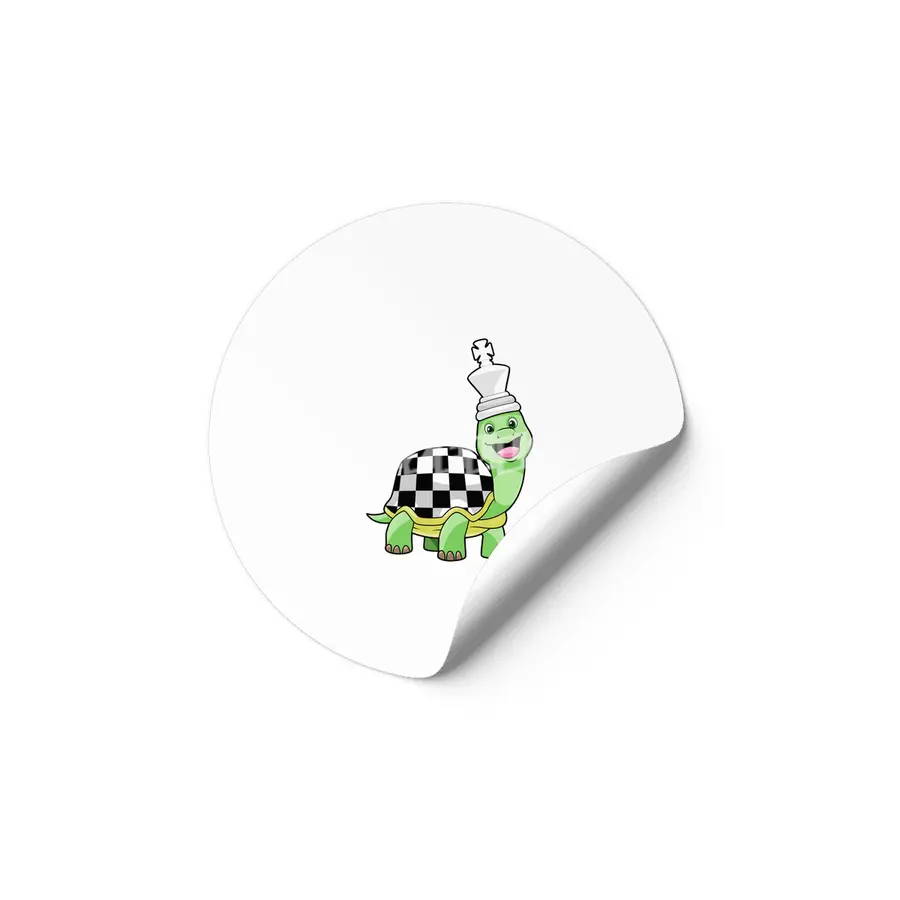 Turtle at Chess with Chess board & King Etiket