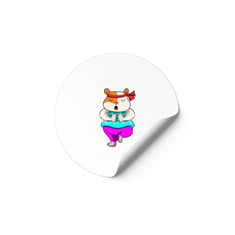 Hamster at Yoga stretching exercises Etiket