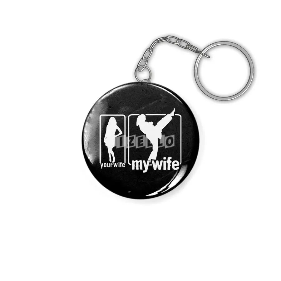 your wife vs my wife t-shirt Anahtarlık