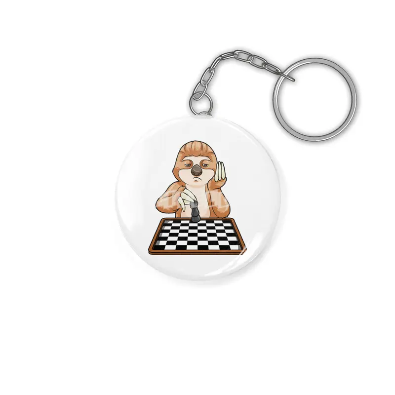 Sloth at Chess with Chess board Anahtarlık