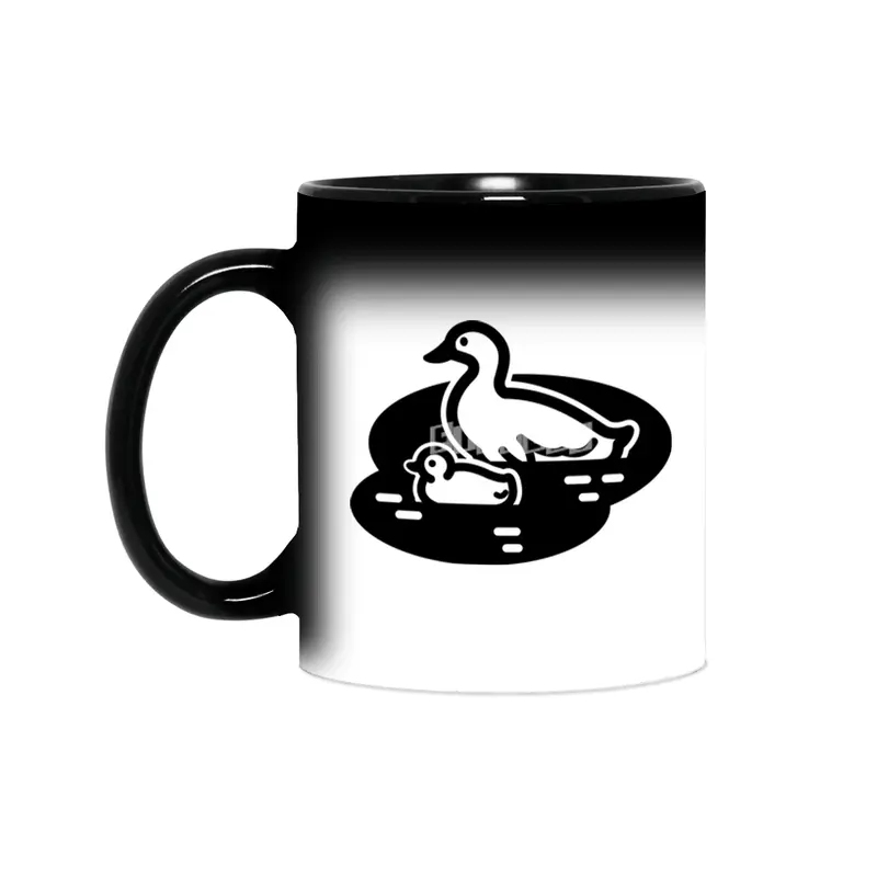 Ducks in a Pond Clipart Sihirli Kupa