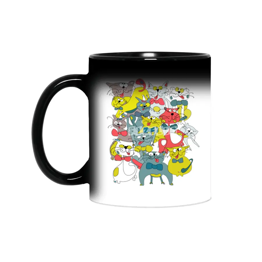Funny doodle colorful cats.Seamless pattern with funny hand drawn cats Sihirli Kupa