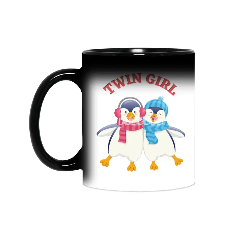 Twin outfit - twin girl penguin is standing Sihirli Kupa