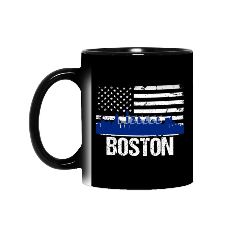 Boston Skyline Silhouette on Distressed American Flag Sihirli Kupa