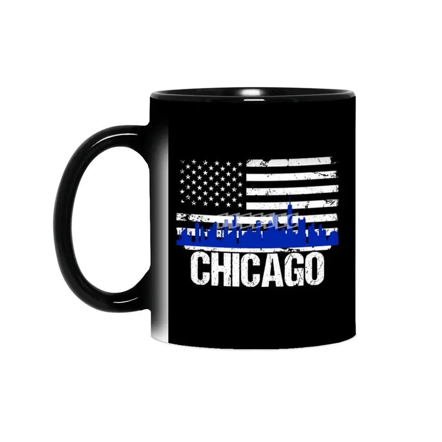 Chicago Skyline Silhouette on Distressed American Flag Sihirli Kupa