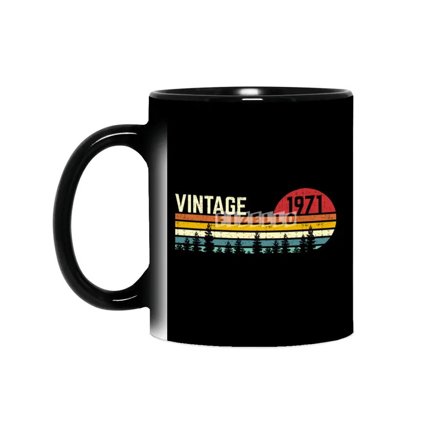 cool vintage sunset 1971 50th birthday 50 year old retro classic cute design distressed text Sihirli Kupa