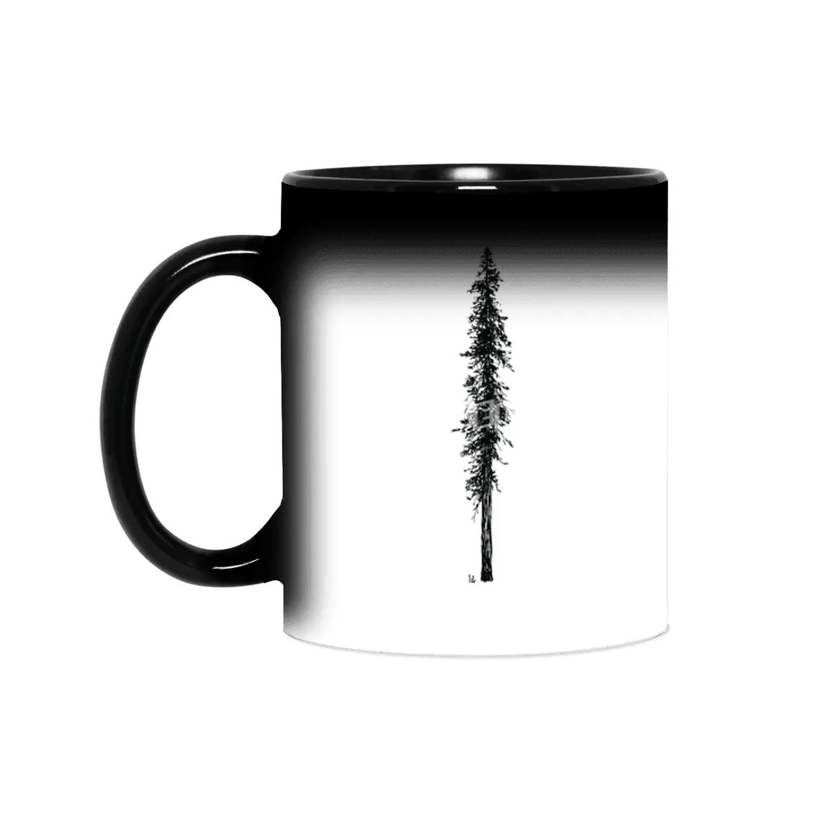 Love in the forest - a couple and their dog under a solitary, towering Douglas Fir tree Sihirli Kupa