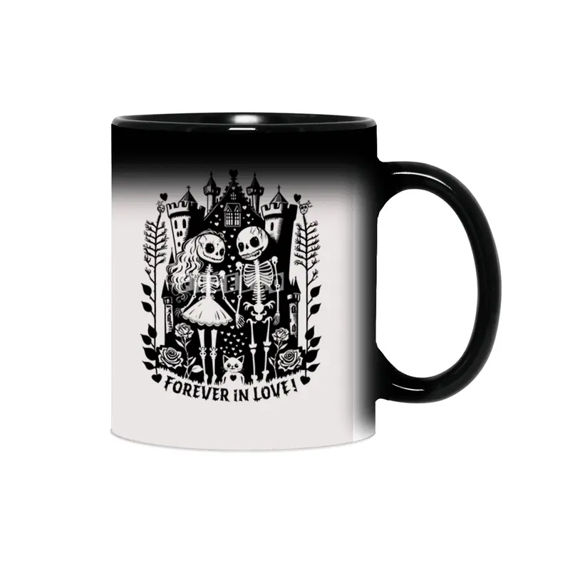 Forever in Love - creepy Bride and groom Skeleton in front of a Castle, Roses, cute Cat and Hearts Sihirli Kupa