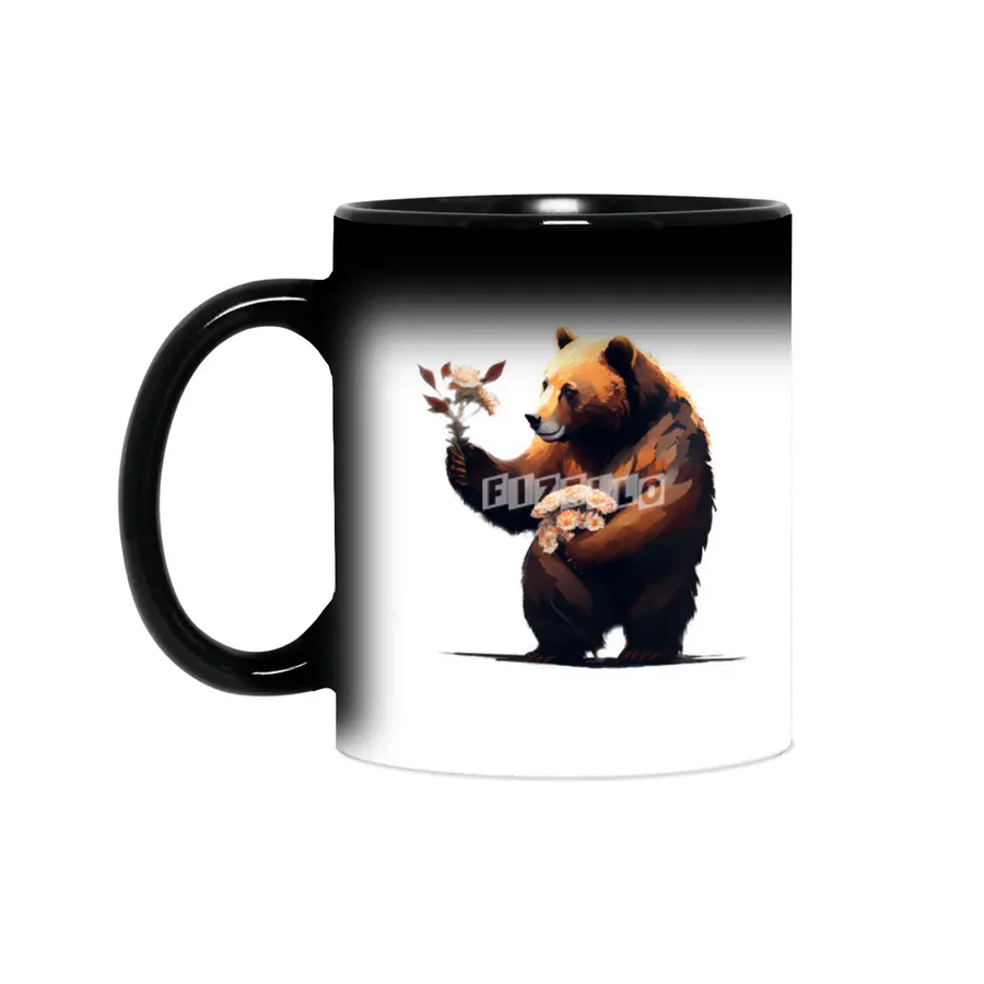 bear holds flowers Sihirli Kupa
