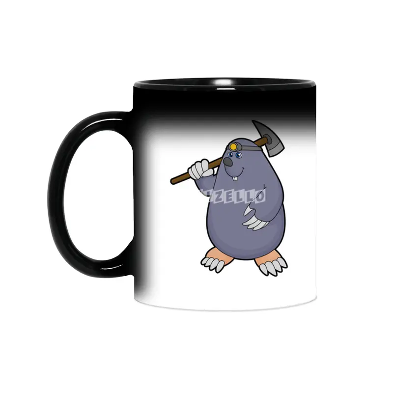 Mole as Farmer with Pickaxe & Spotlight Sihirli Kupa