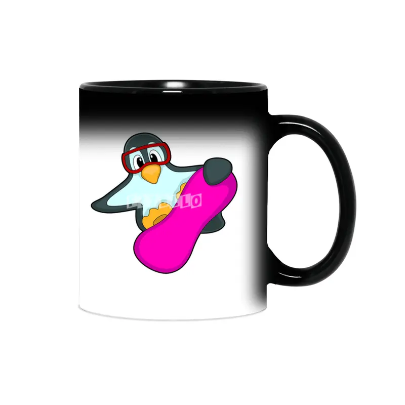 Penguin at Snowboard Sports & Ski goggles Sihirli Kupa
