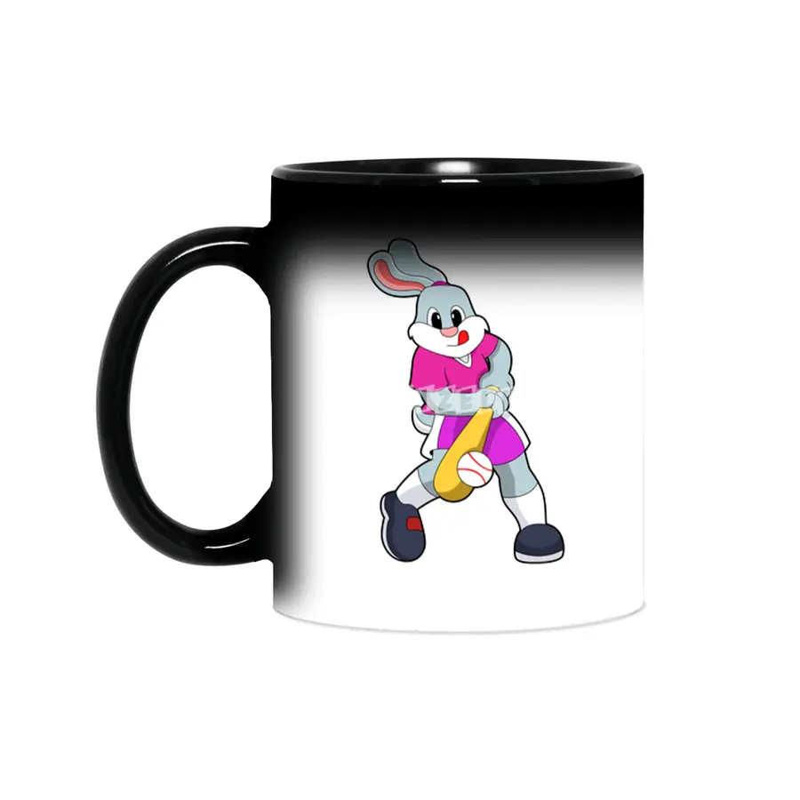 Rabbit at Baseball with Baseball bat Sihirli Kupa
