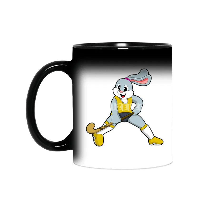 Rabbit at Hockey with Hockey bat Sihirli Kupa