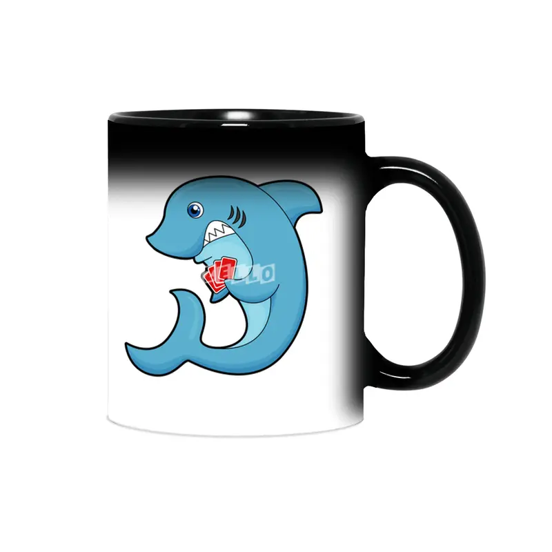 Shark at Poker with Poker cards Sihirli Kupa