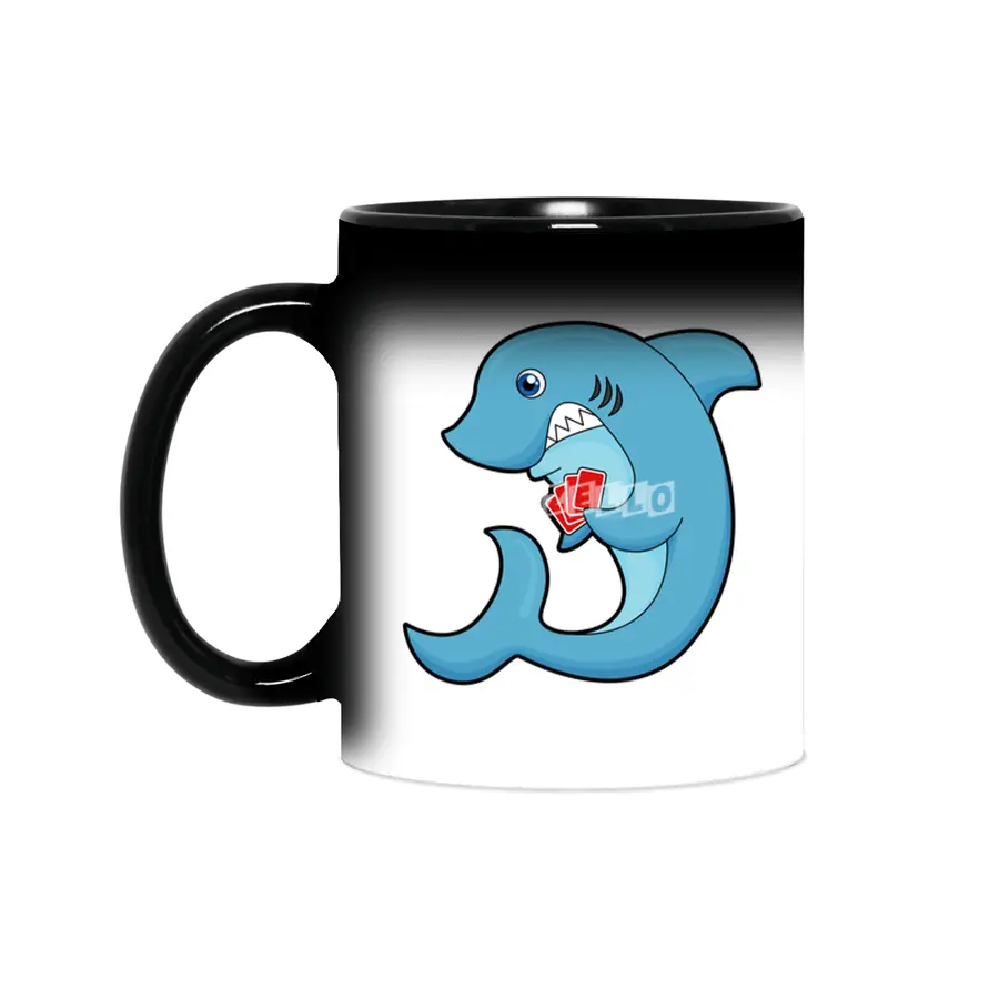 Shark at Poker with Poker cards Sihirli Kupa