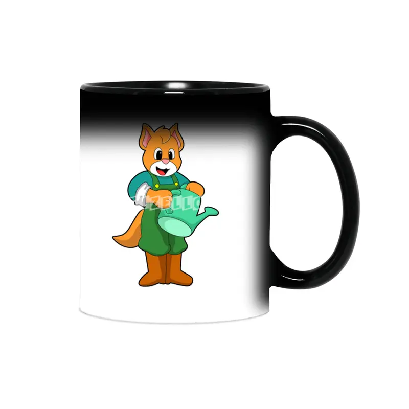 Cat as Farmer with Watering can Sihirli Kupa