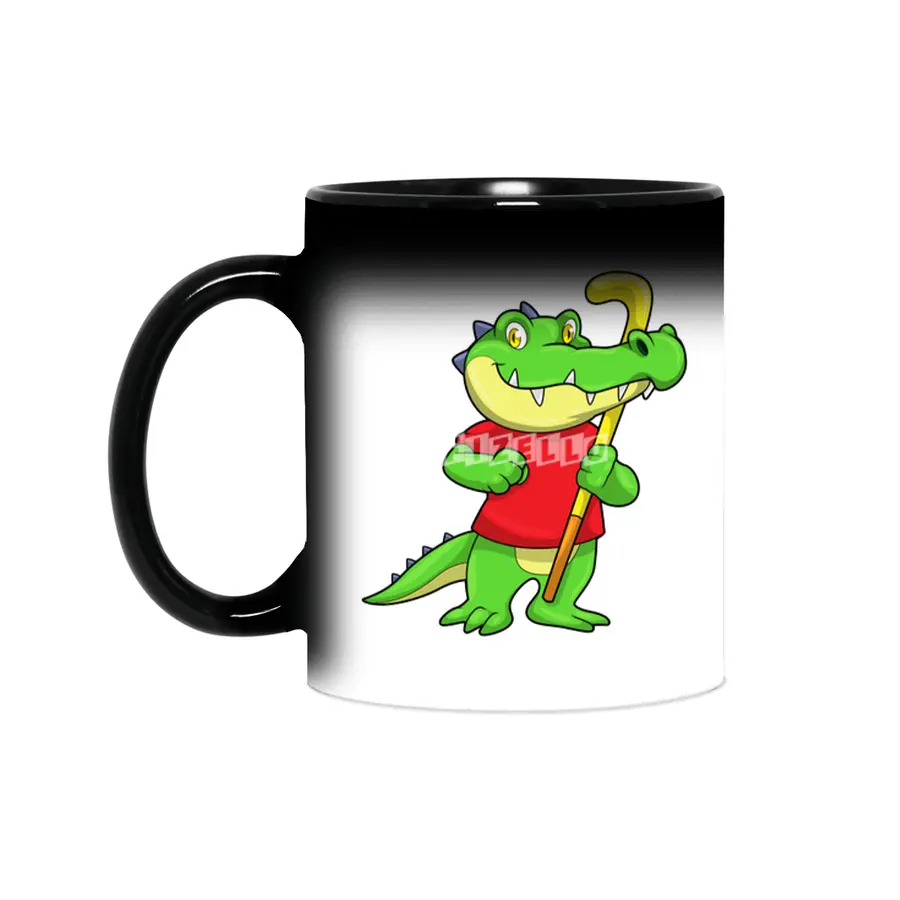 Crocodile at Field hockey with Hockey stick Sihirli Kupa
