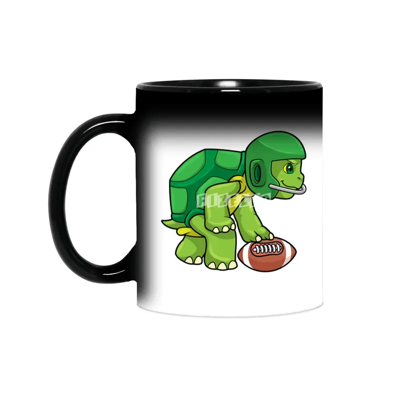 Turtle at Sports with Football & Helmet Sihirli Kupa