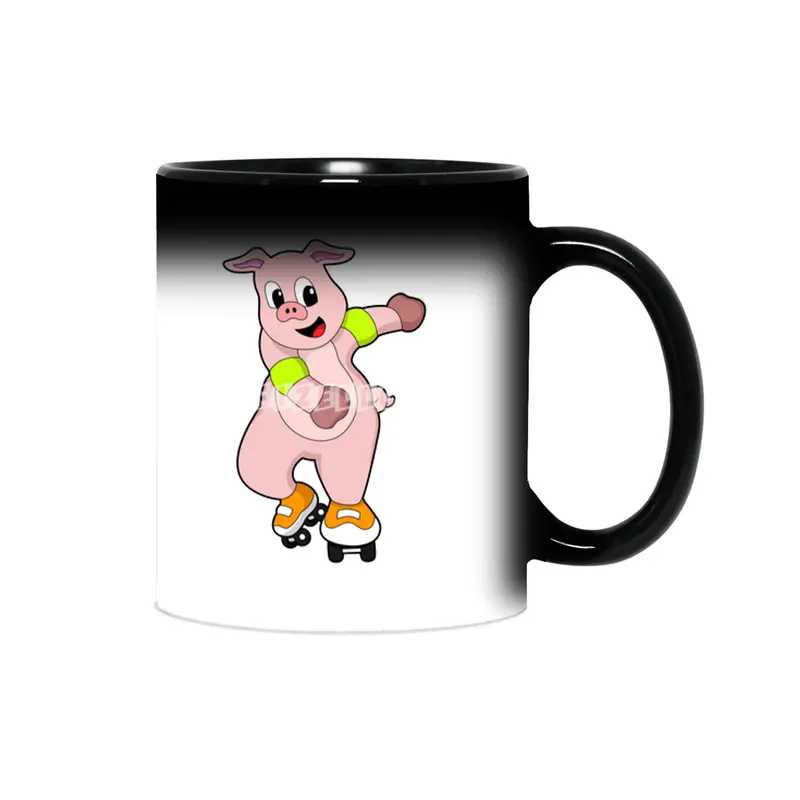Pig as Skater with Inline skates Sihirli Kupa
