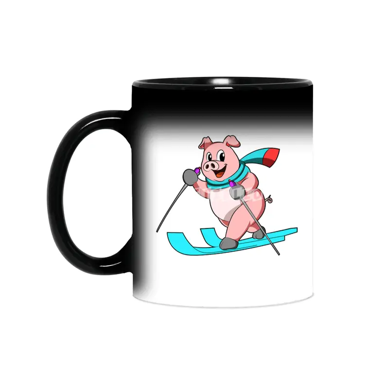 Pig as Skier with Skis Sihirli Kupa