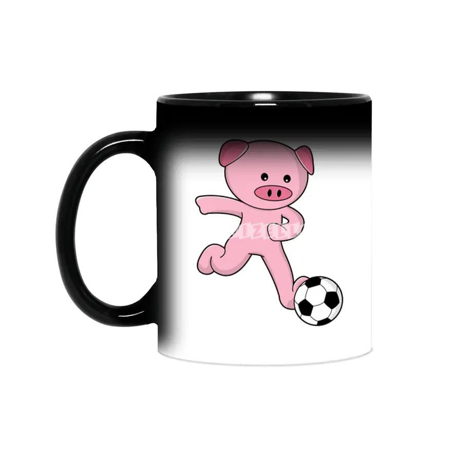 Pig as Soccer player with Soccer ball Sihirli Kupa
