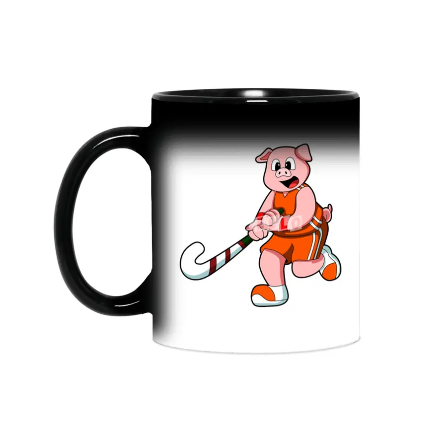 Pig at Hockey with Hockey stick Sihirli Kupa