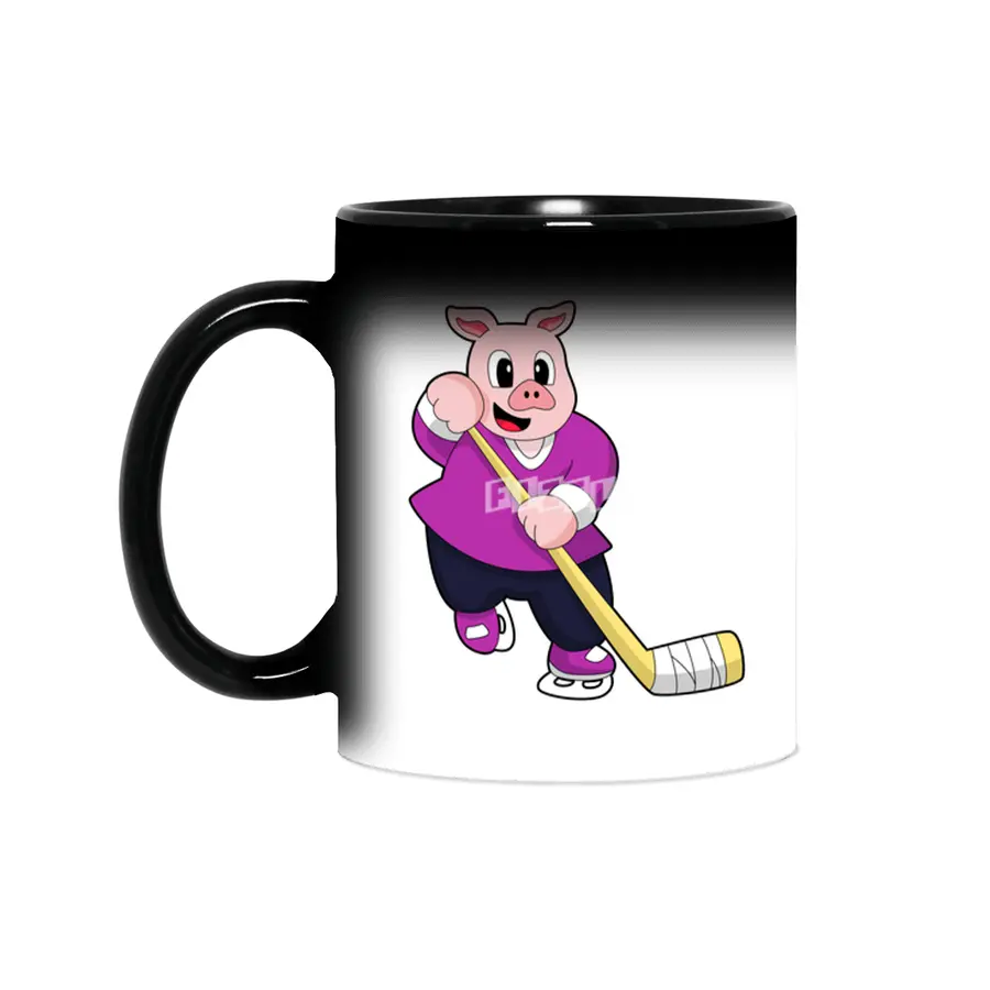Pig at Ice hockey with Ice hockey stick Sihirli Kupa